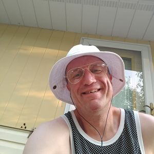 Meet your Posher, Chris